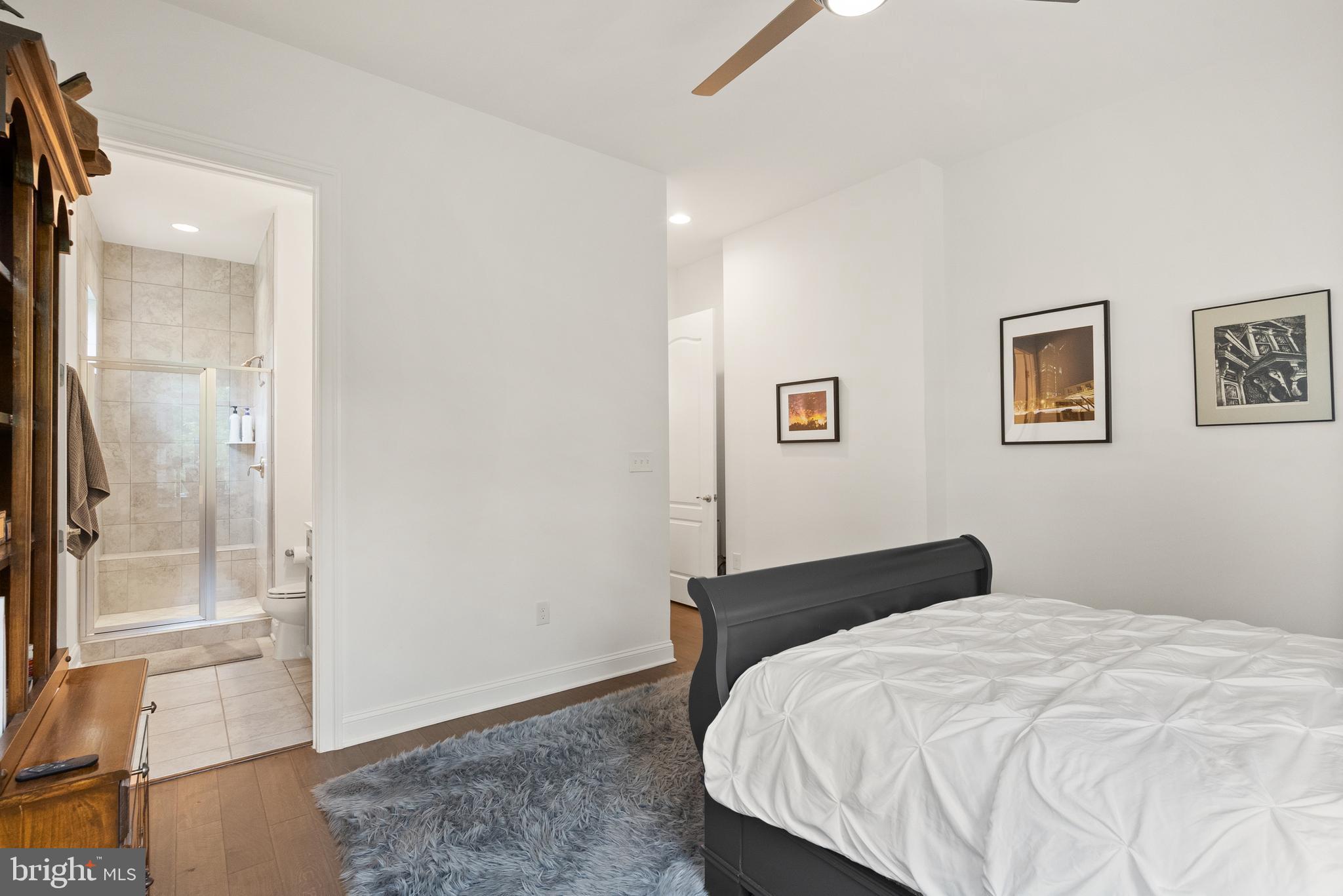 GREENS SOUTH AT WILLOWSF - Residential