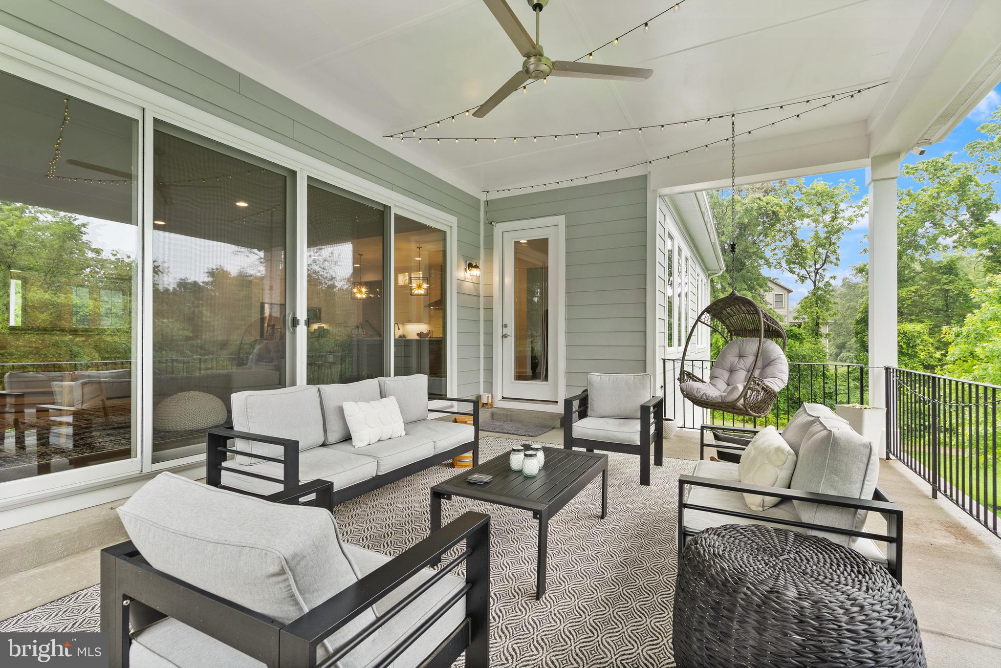 GREENS SOUTH AT WILLOWSF - Residential