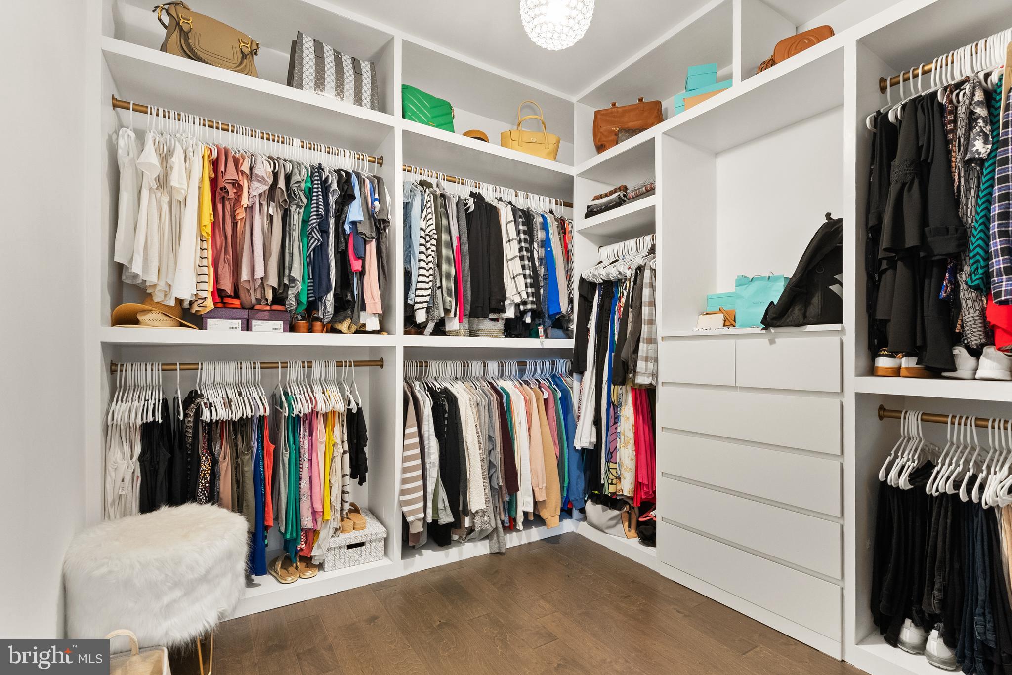 GREENS SOUTH AT WILLOWSF - Residential