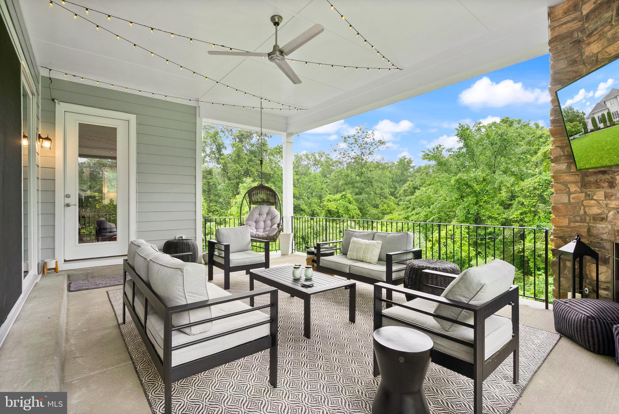 GREENS SOUTH AT WILLOWSF - Residential