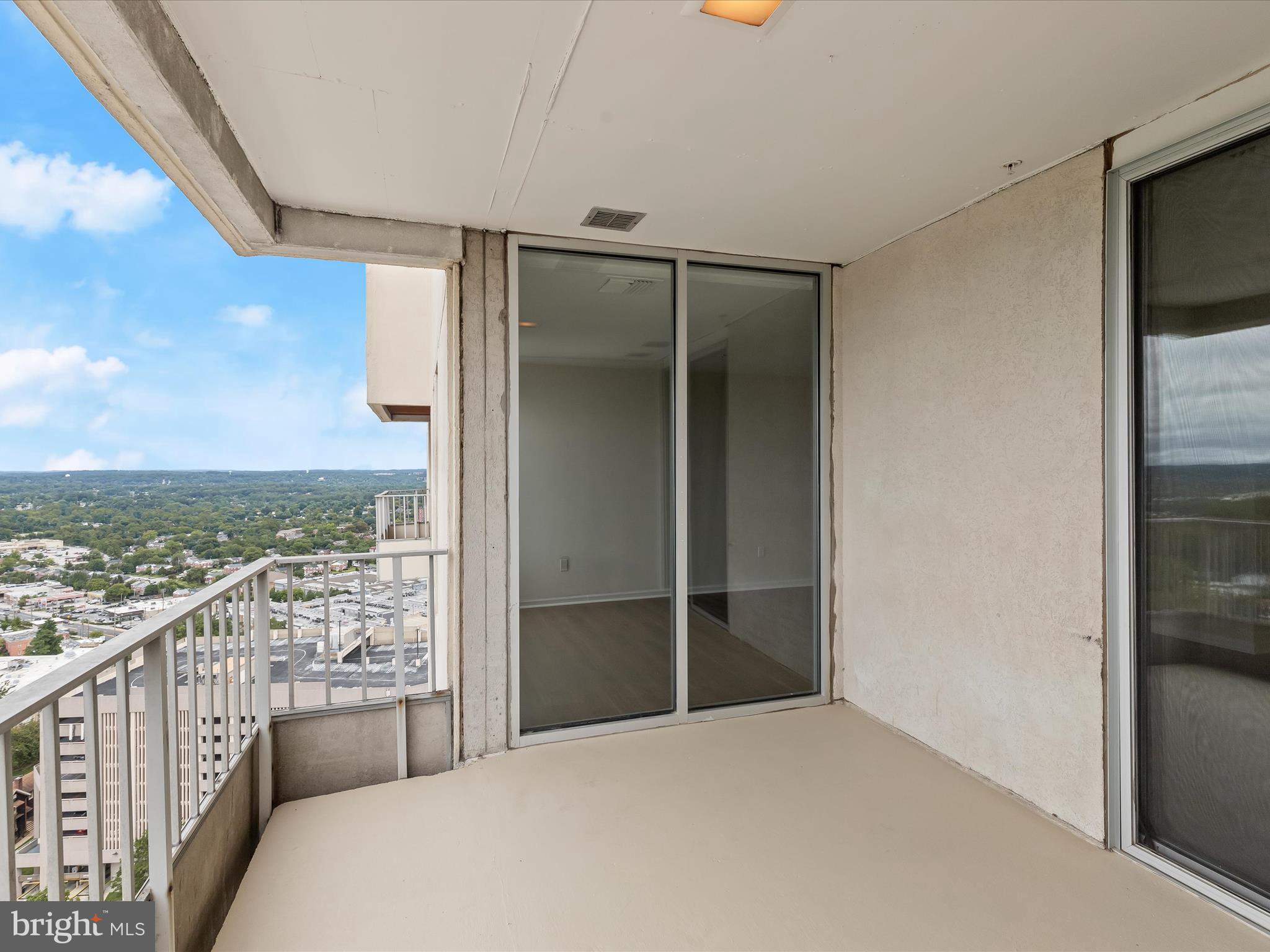 PENTHOUSE CONDOMINIUMS - Residential