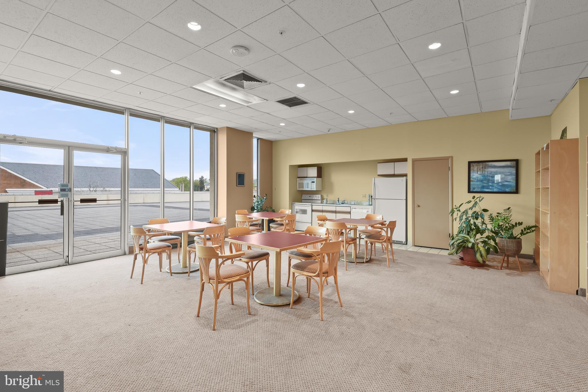 PENTHOUSE CONDOMINIUMS - Residential