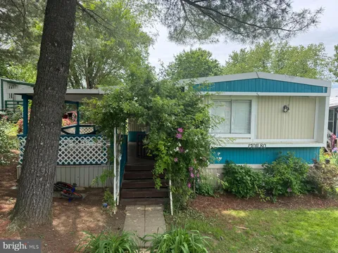 17011 Oakleigh Way, Hagerstown, MD MLS: MDWA2028834