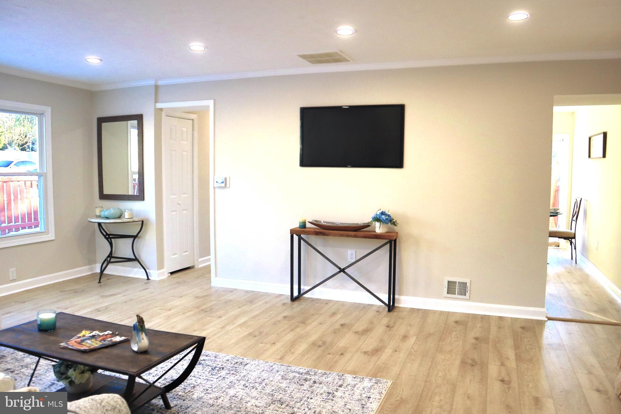 LAYTONIA - Residential