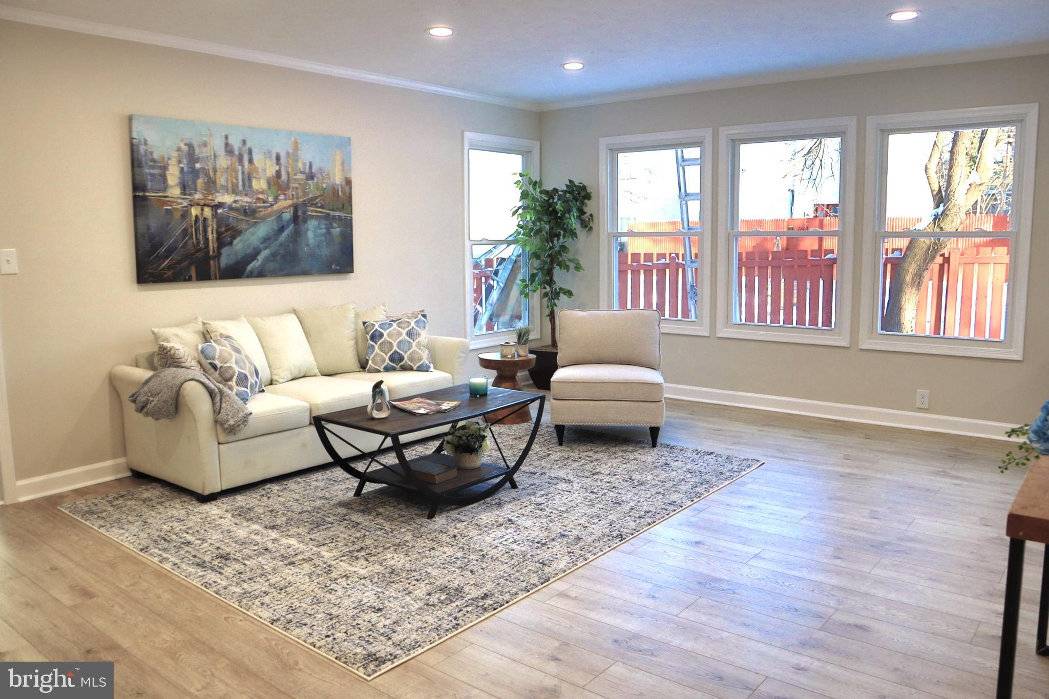 LAYTONIA - Residential