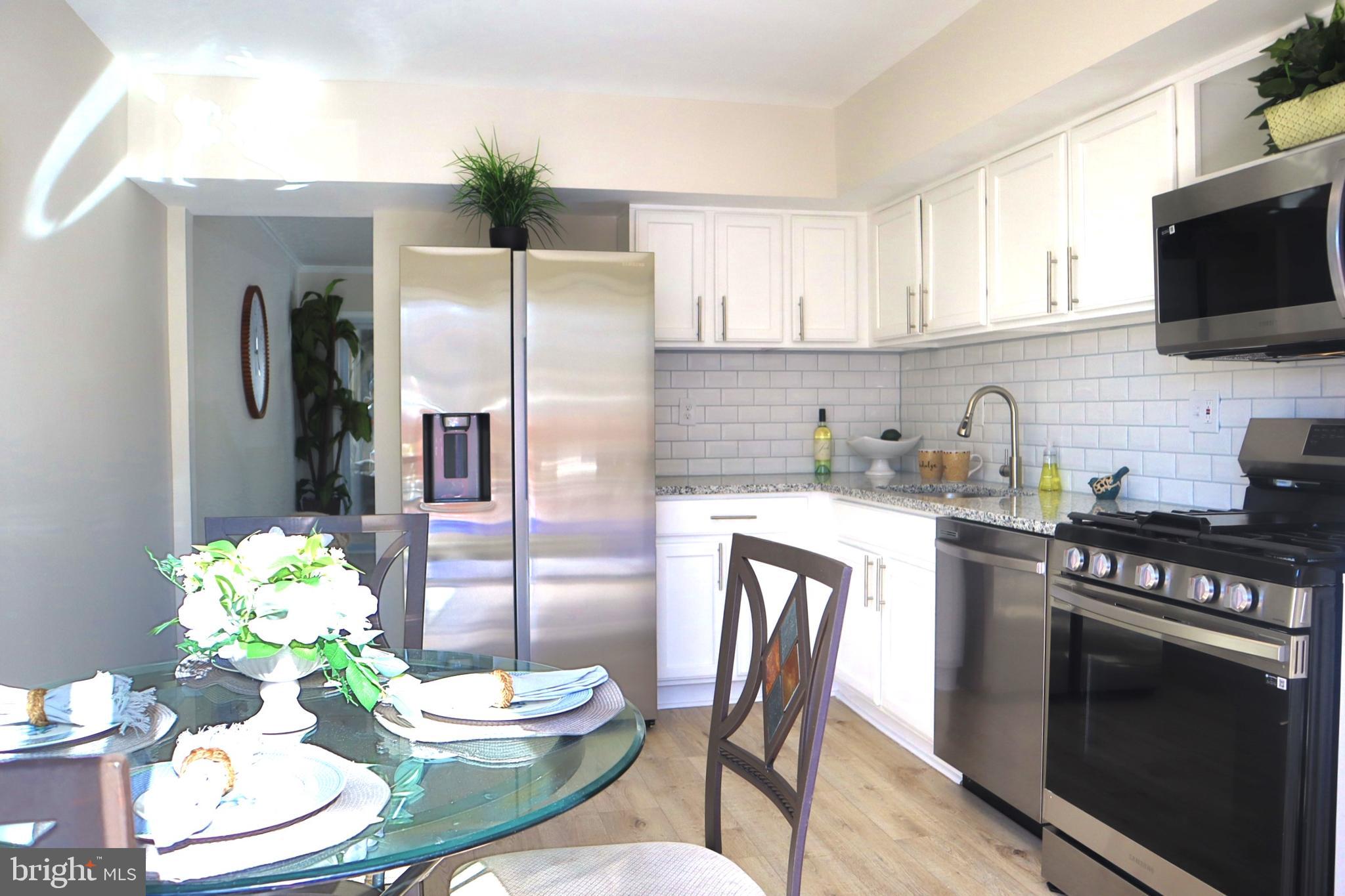 LAYTONIA - Residential