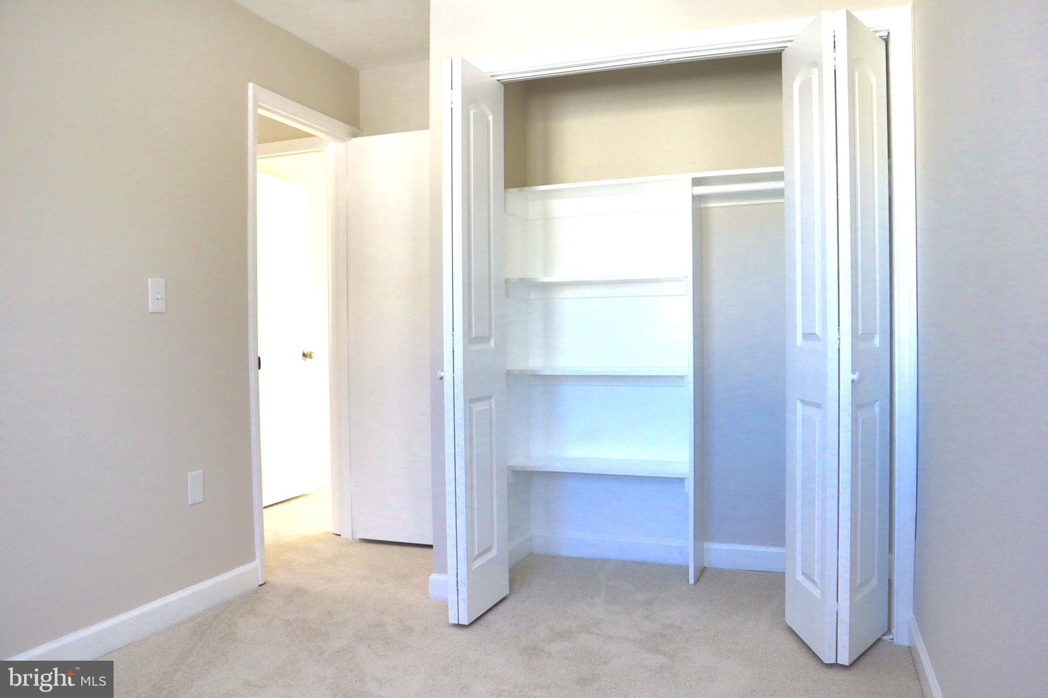 LAYTONIA - Residential