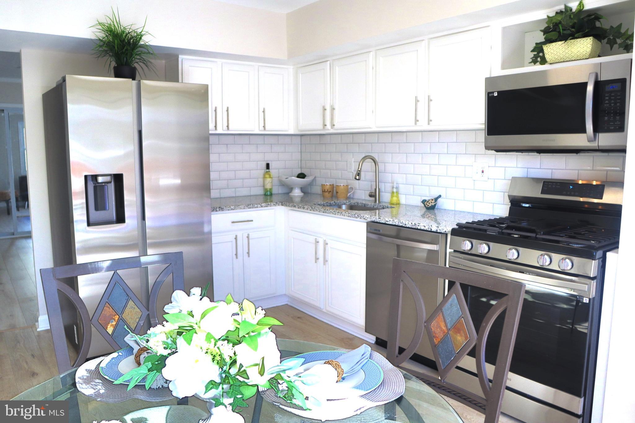 LAYTONIA - Residential