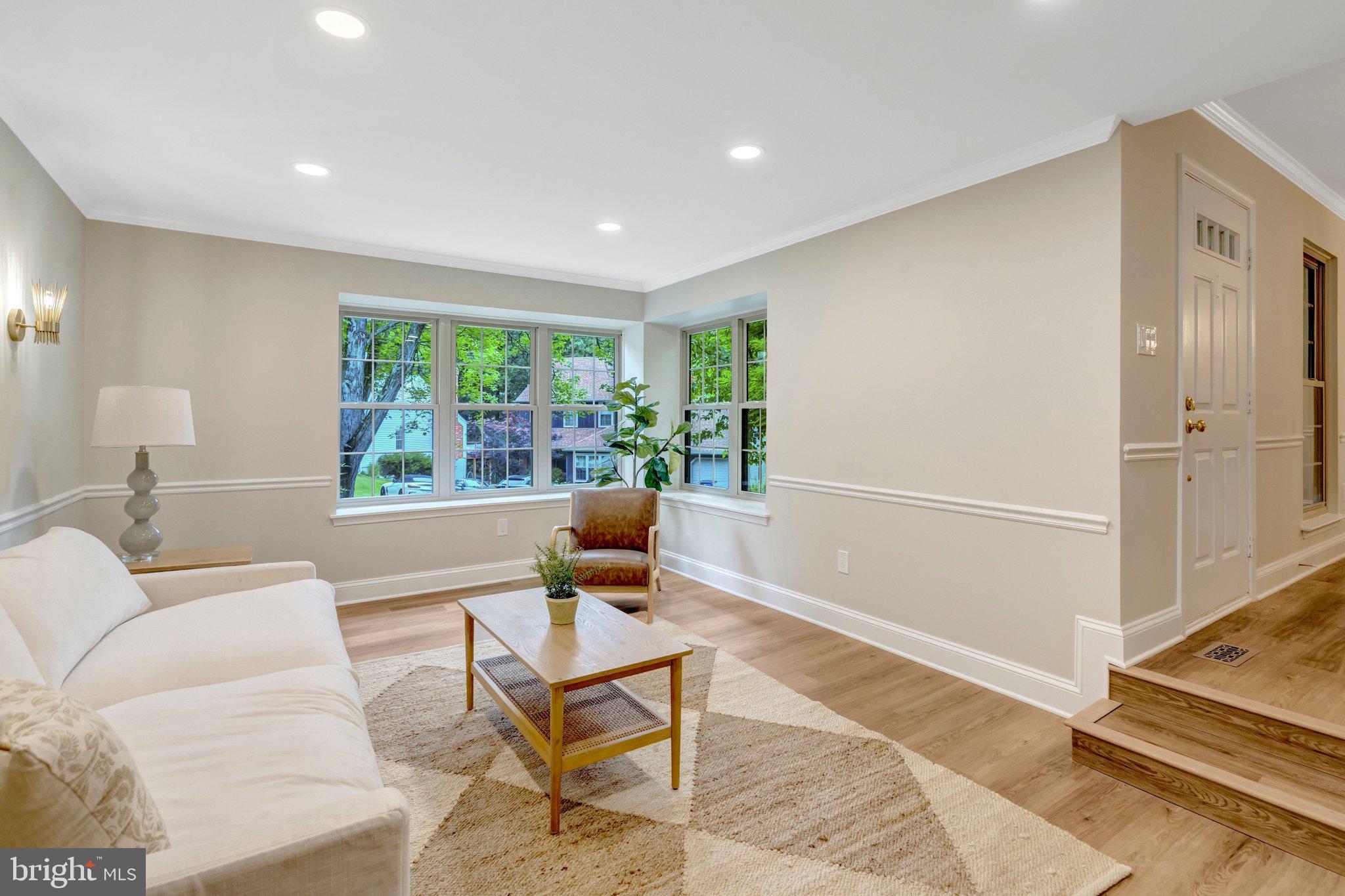 7373 SILVER PINE DRIVE