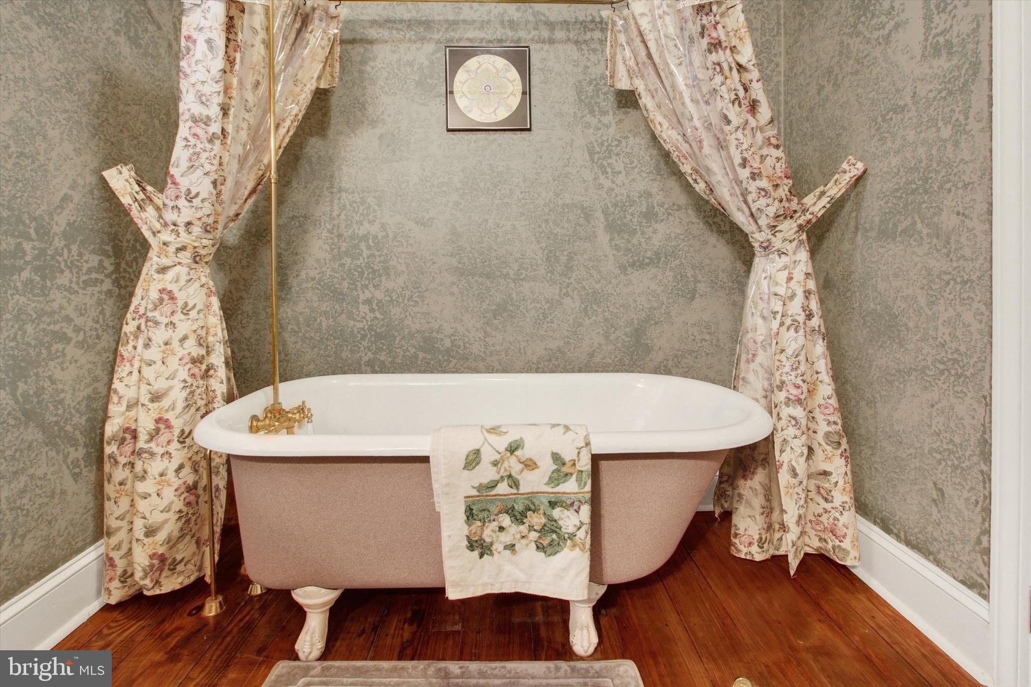 MARBURG LANDING - Residential