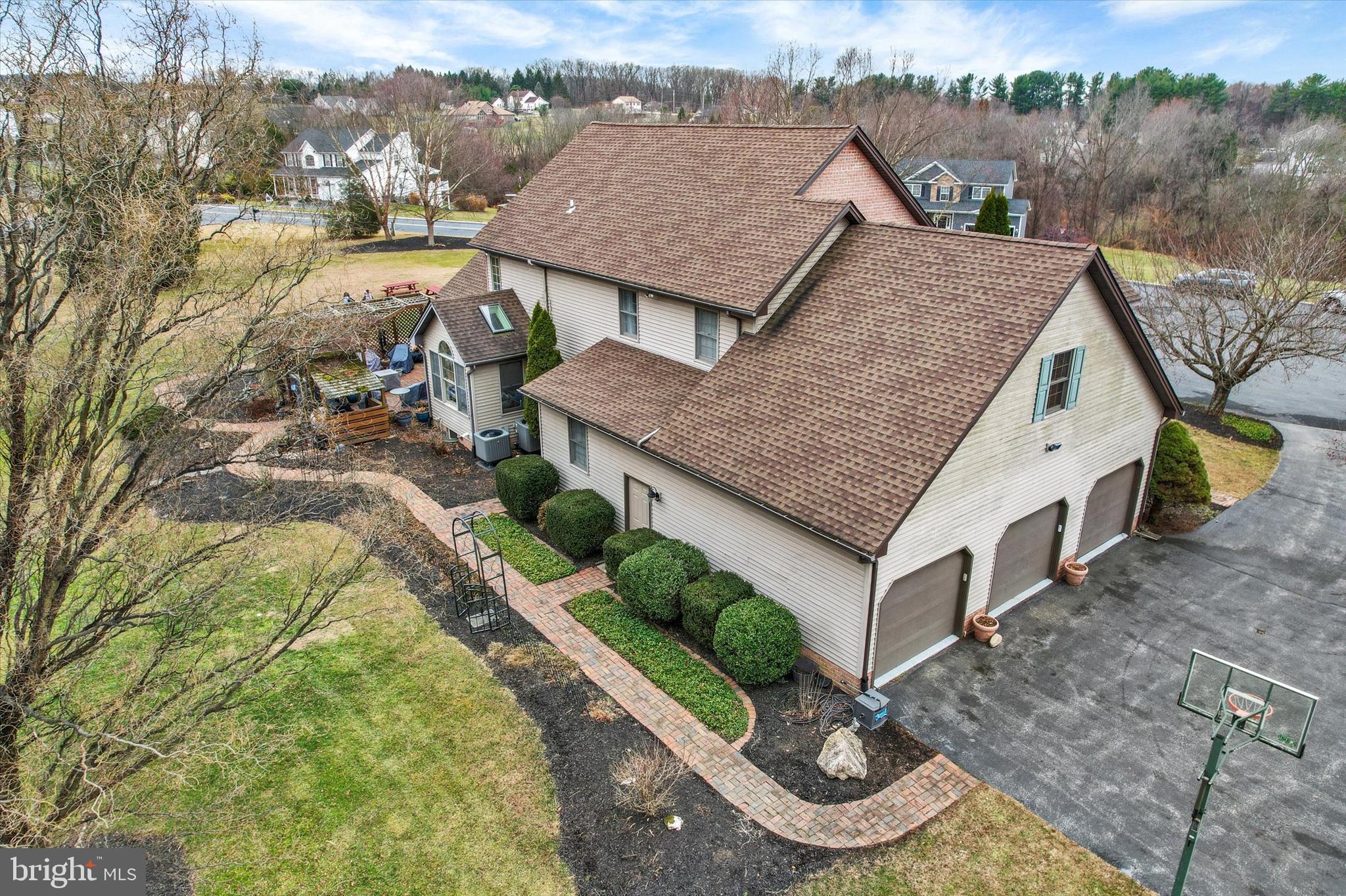 MARBURG LANDING - Residential