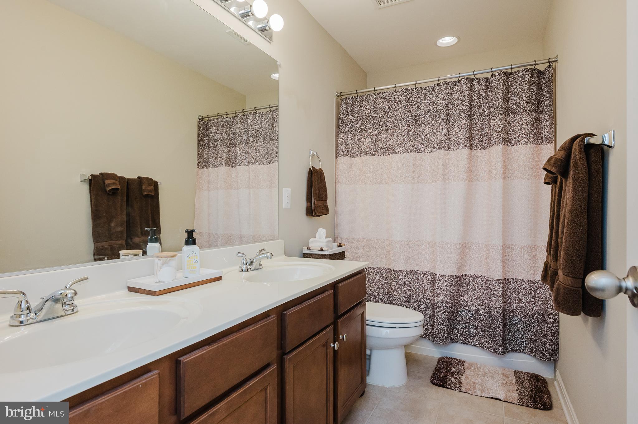 BLAKES LEGACY - Residential