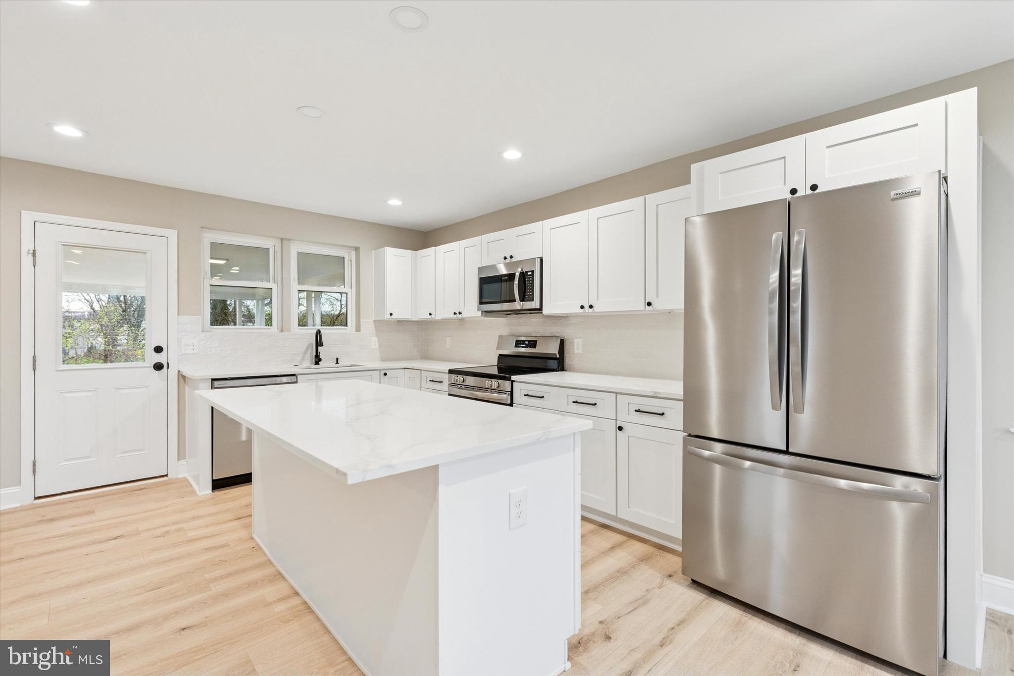 NORRISTOWN - Residential