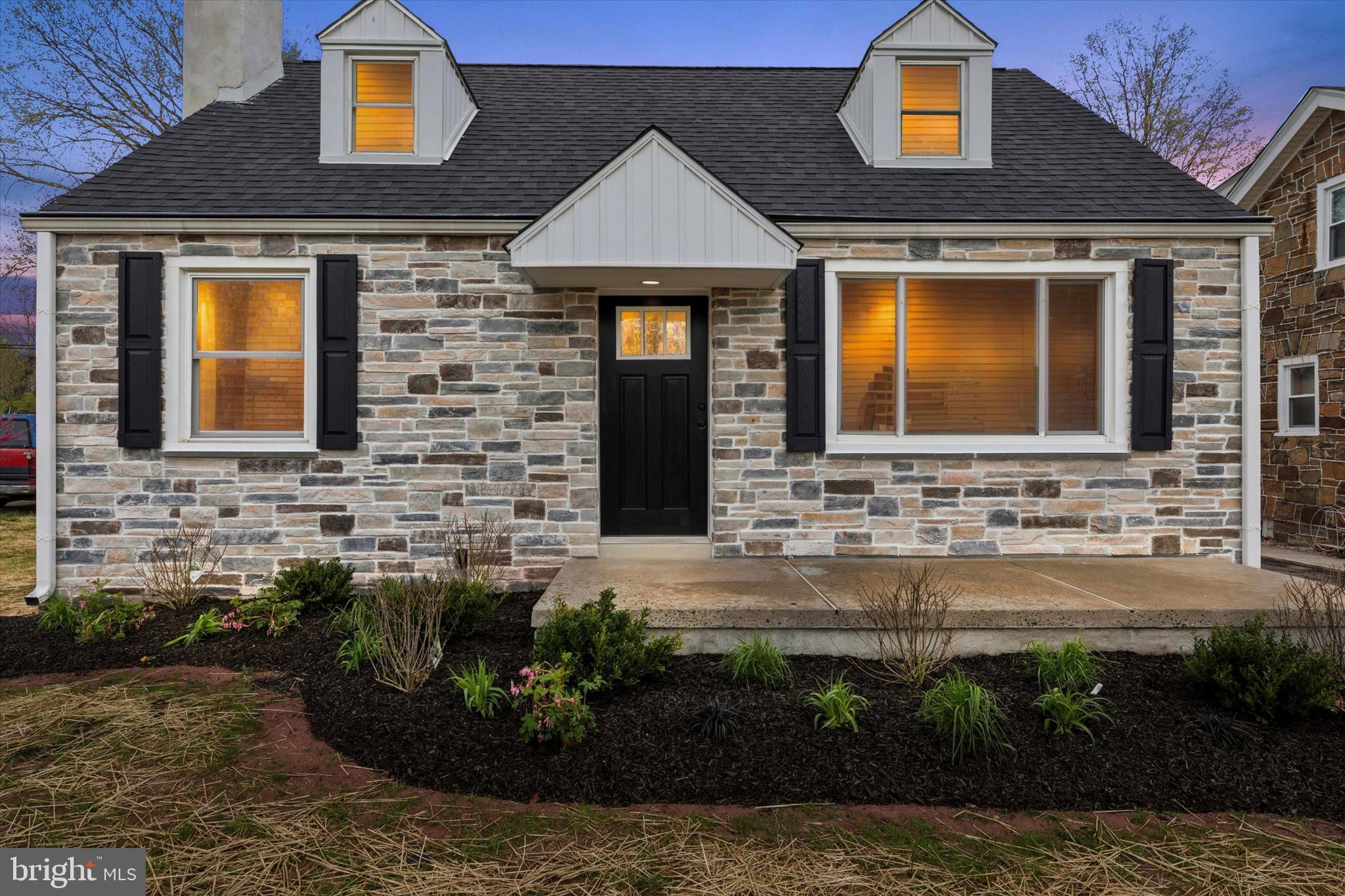 NORRISTOWN - Residential