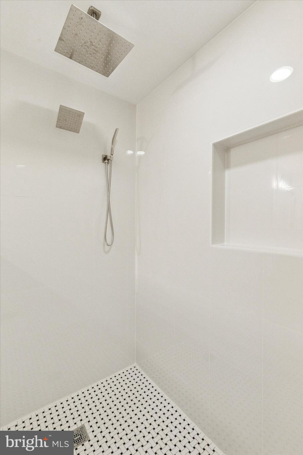 NORRISTOWN - Residential