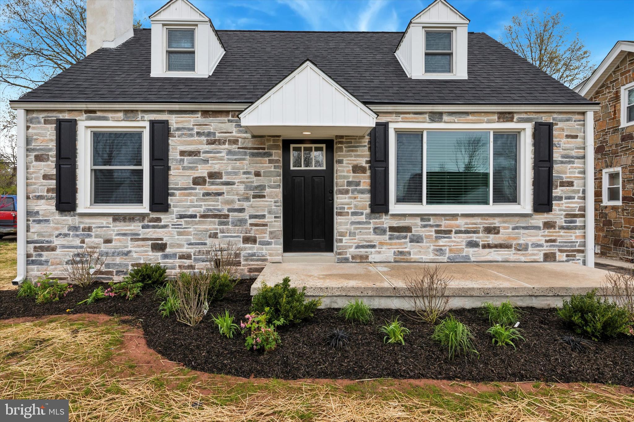 NORRISTOWN - Residential