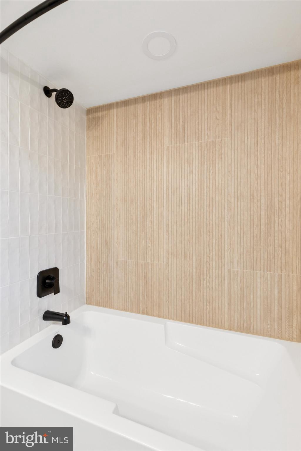 NORRISTOWN - Residential