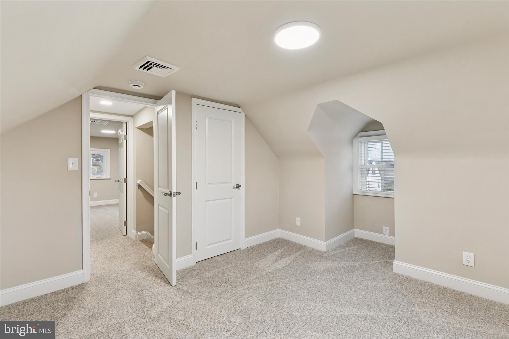 NORRISTOWN - Residential