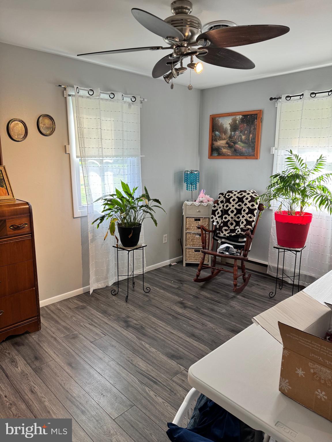 SKY-LIN PARK - Residential