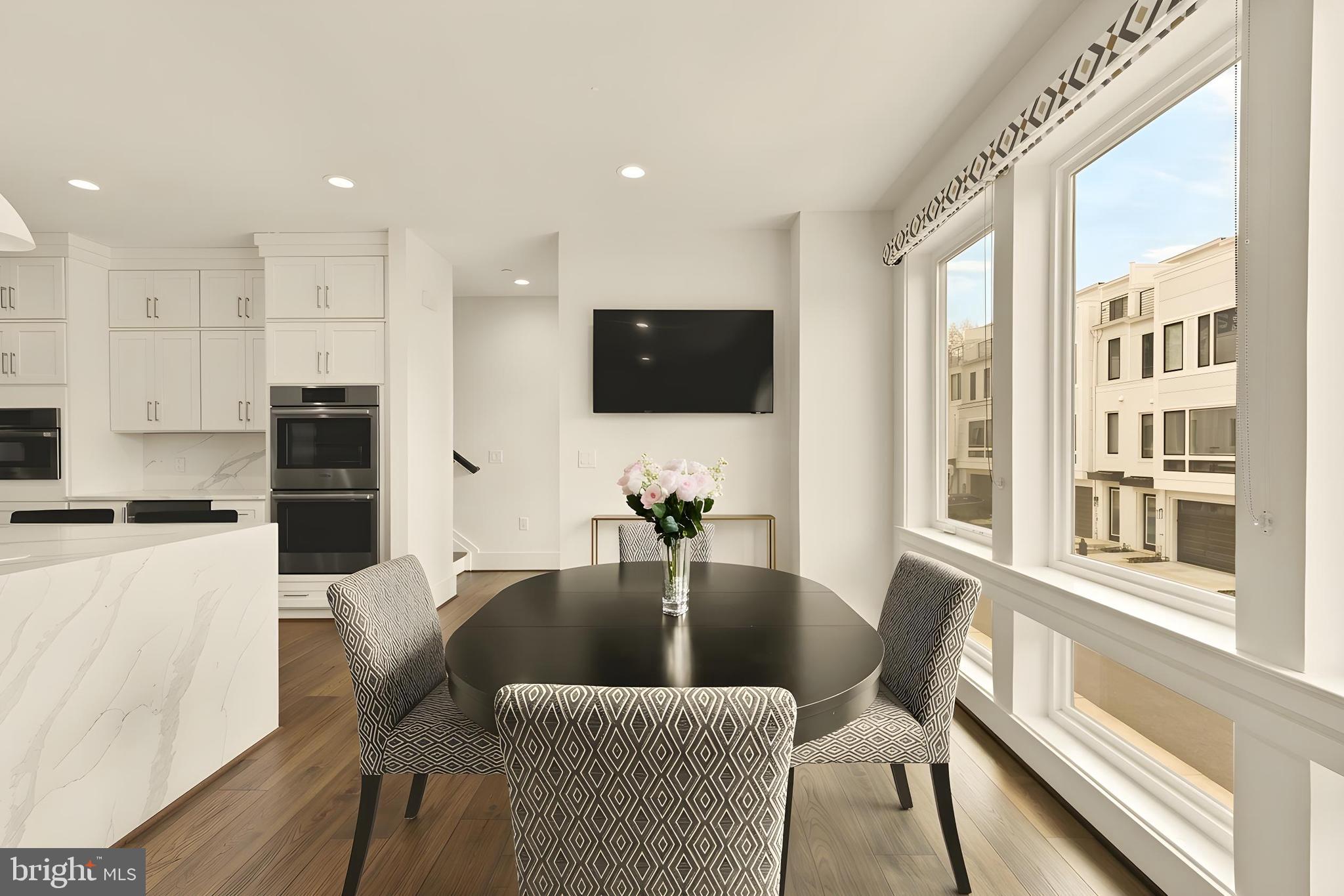 NORTH CHEVY CHASE - Residential