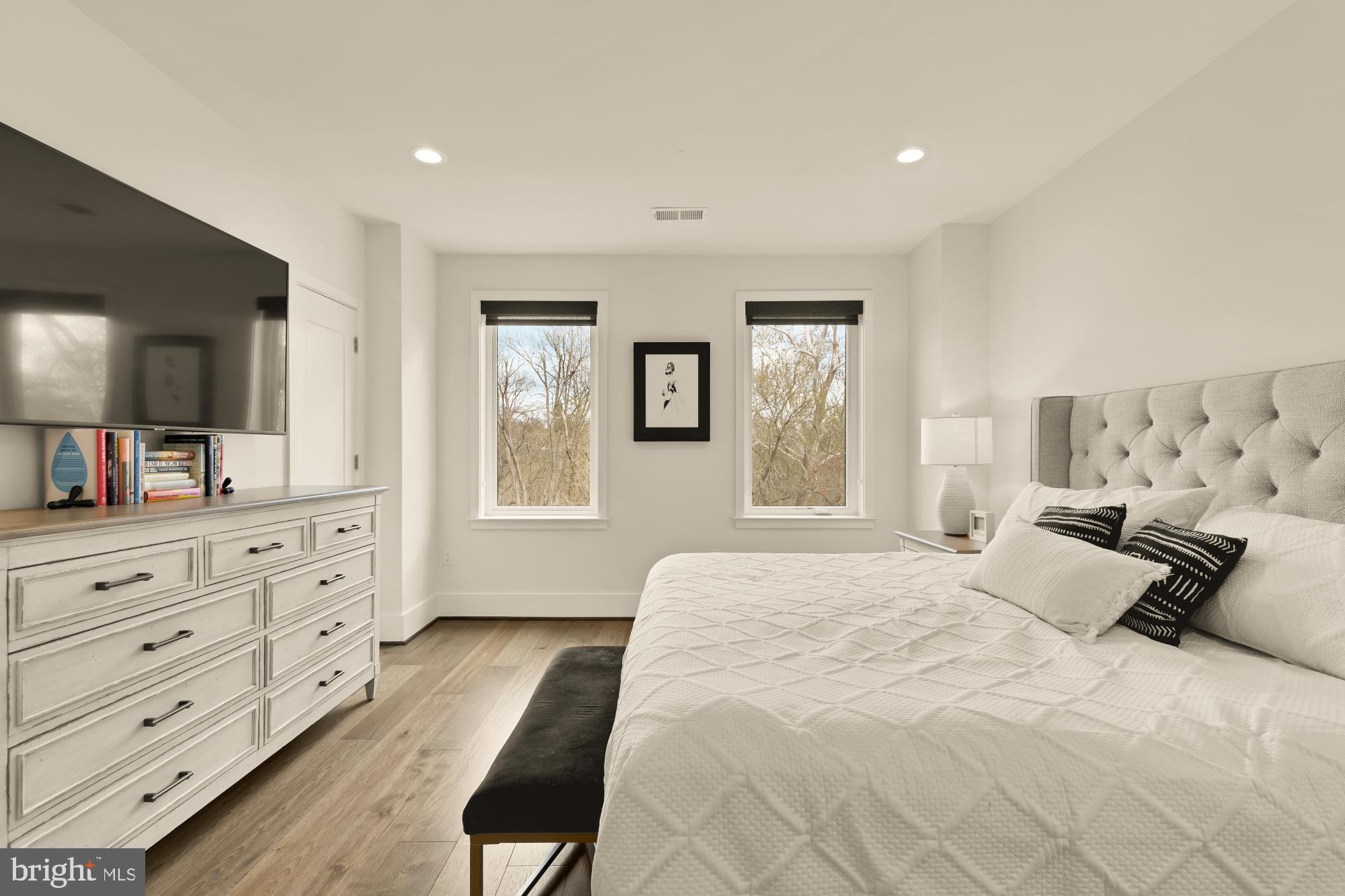 NORTH CHEVY CHASE - Residential