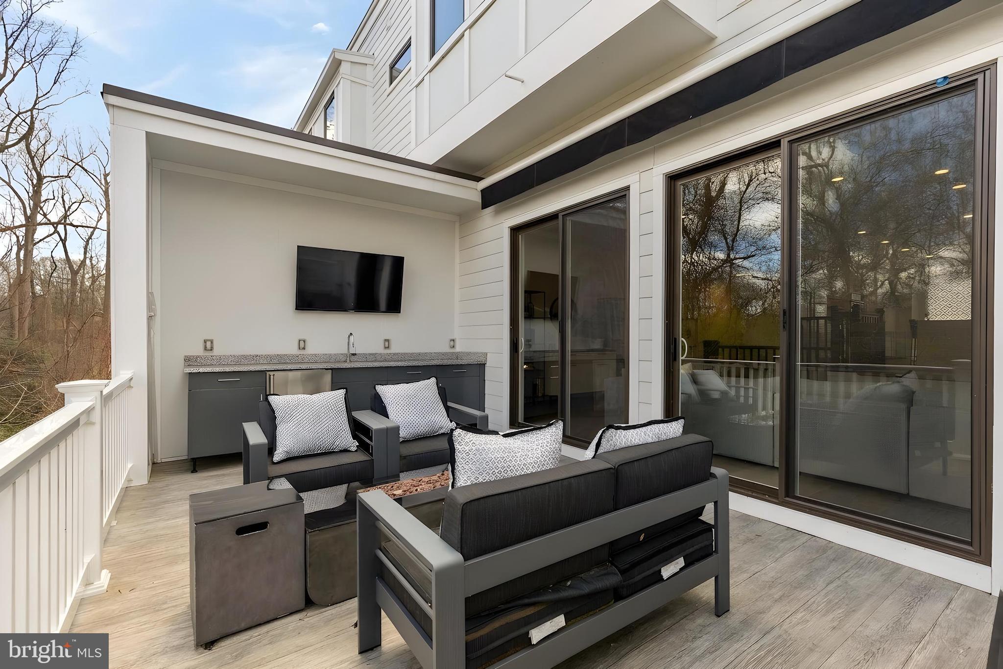 NORTH CHEVY CHASE - Residential