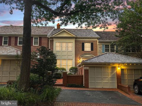 Photo of 9415 Turnberry Dr, POTOMAC, MD 20854 (MLS # MDMC2197778)