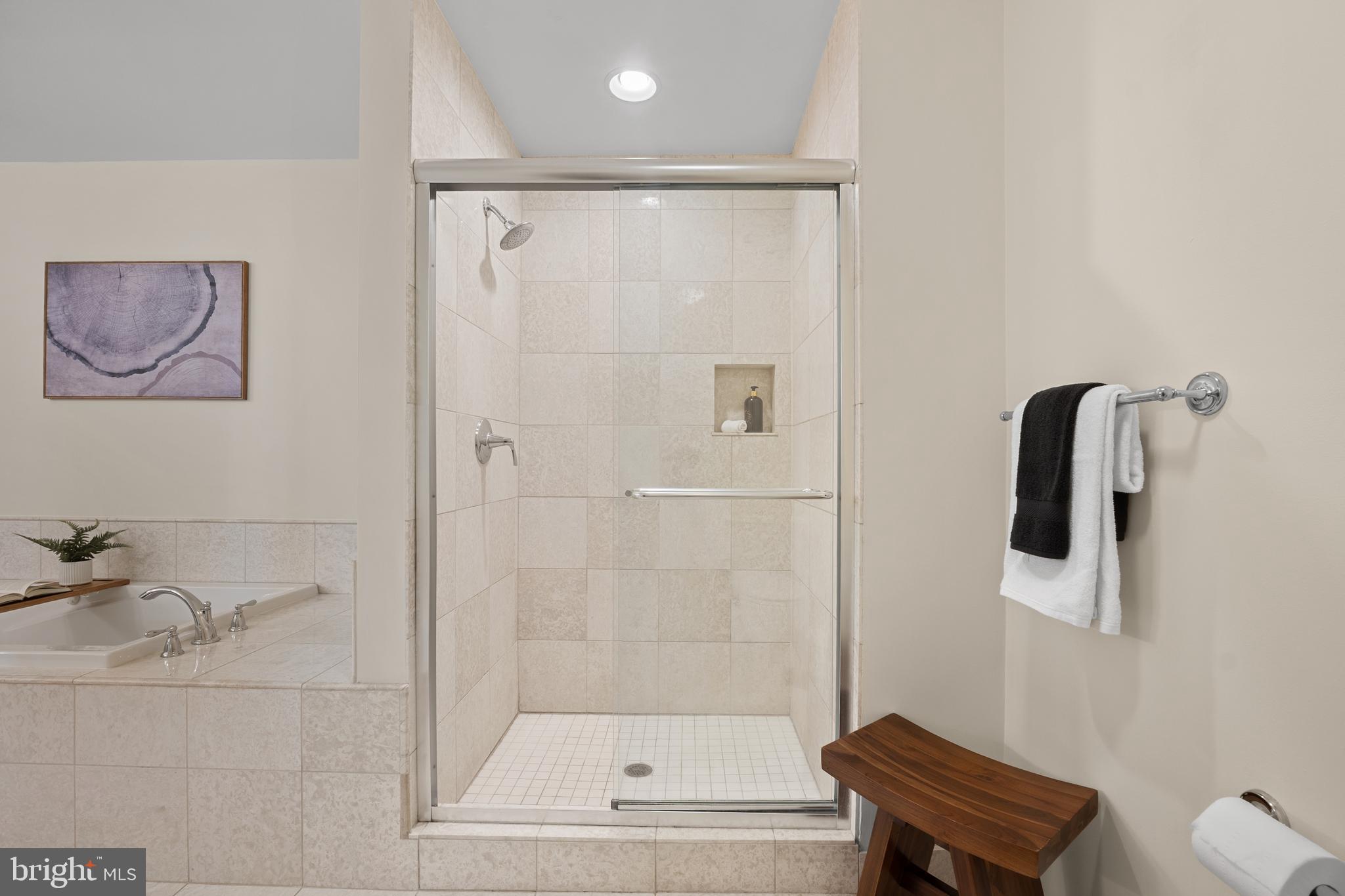 AVENEL - Residential