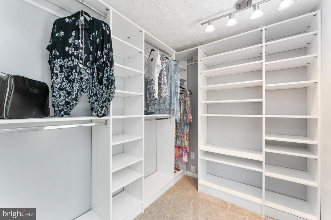 PLEASANT VALLEY - Residential