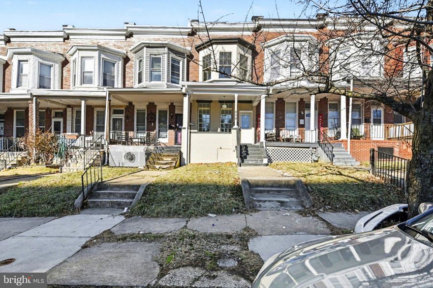 Prepare to be amazed by this absolutely gorgeous, beautiful 3-bedroom, 3 bathrooms home, offering top-to-bottom upgrades and modern finishes throughout! This home offers a perfect blend of comfort, style, and modern amenities. Step into the large kitchen, which features a large custom breakfast bar with waterfall quartz countertop, new  stainless steel appliances, and plenty of cabinet space, ideal for cooking and entertaining. The open layout provides a seamless flow between the living and dining areas, making it perfect for gatherings. Cozy fireplace, luxury vinyl flooring and custom tray ceilings!  All new custom bathrooms. This home has it all and is truly move-in ready. Don't miss the opportunity to make this your dream home!
Property is located on S Monastery Ave.