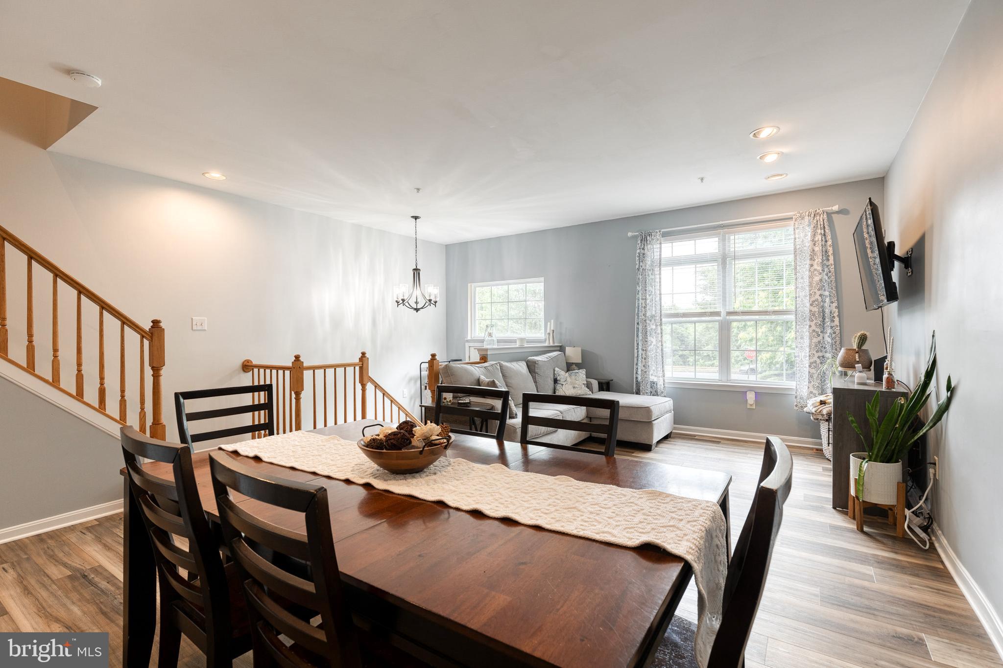 MAIN FARM - Residential