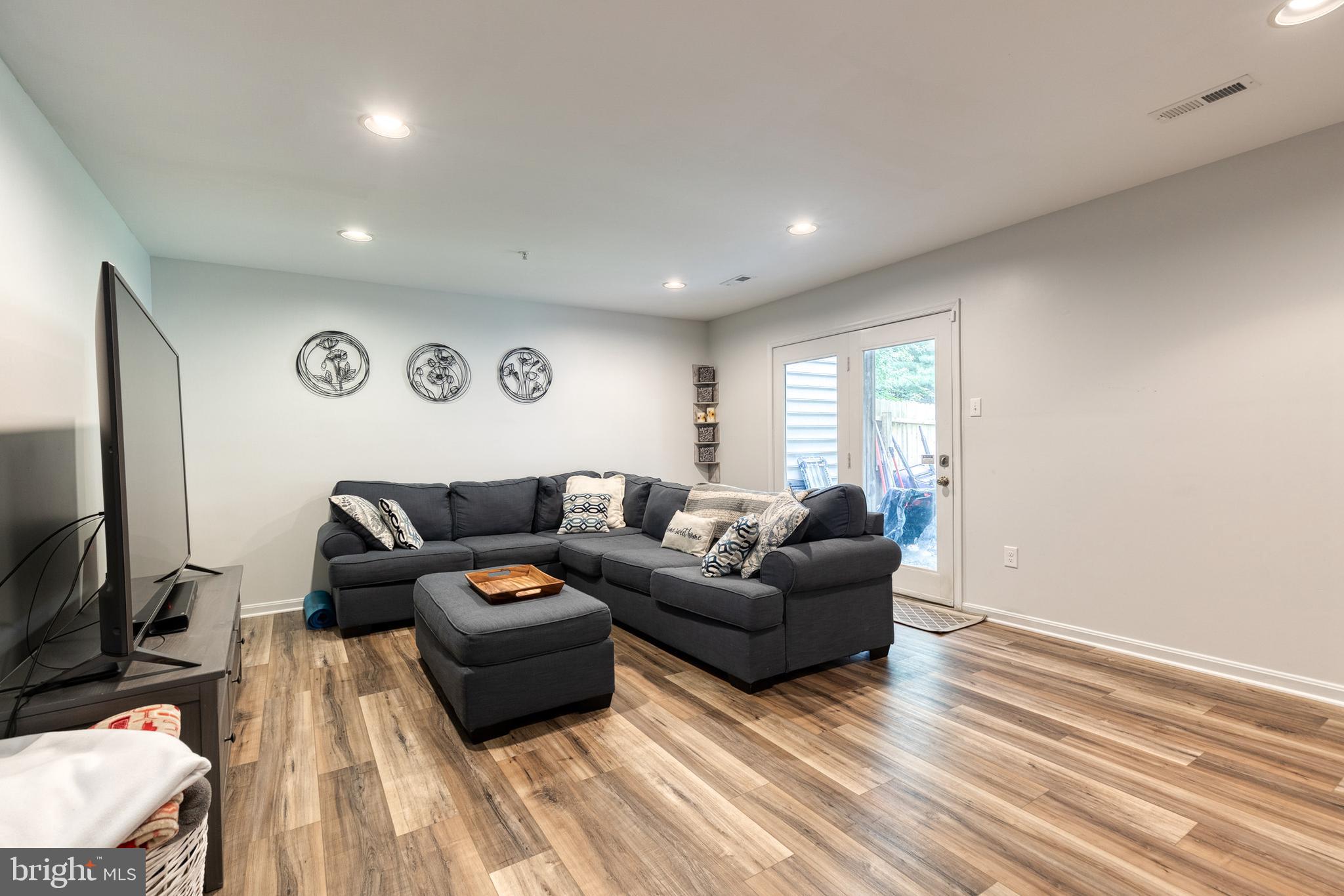 MAIN FARM - Residential