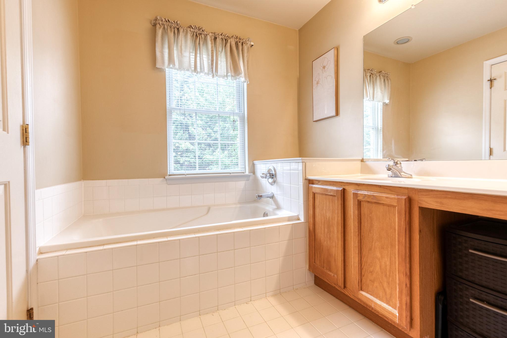 MAIN FARM - Residential