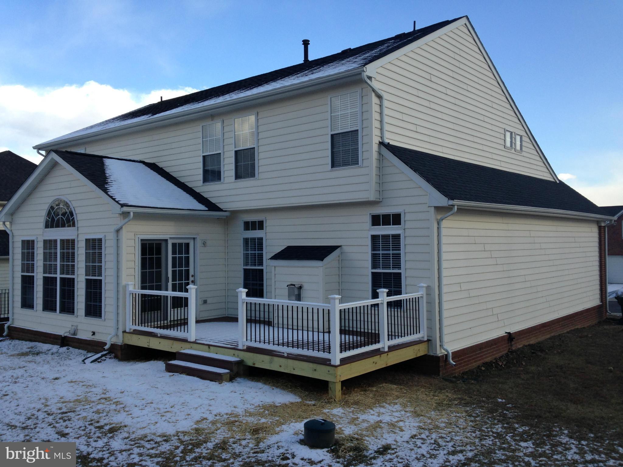 COUNTRY CLUB ESTATES - Residential