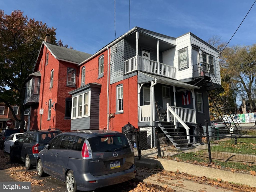 Photo of 47 S Marshall Street, LANCASTER, PA 17602 (MLS # PALA2072240)