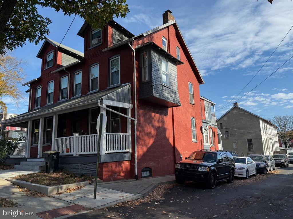 Photo of 47 S Marshall Street, LANCASTER, PA 17602 (MLS # PALA2072240)
