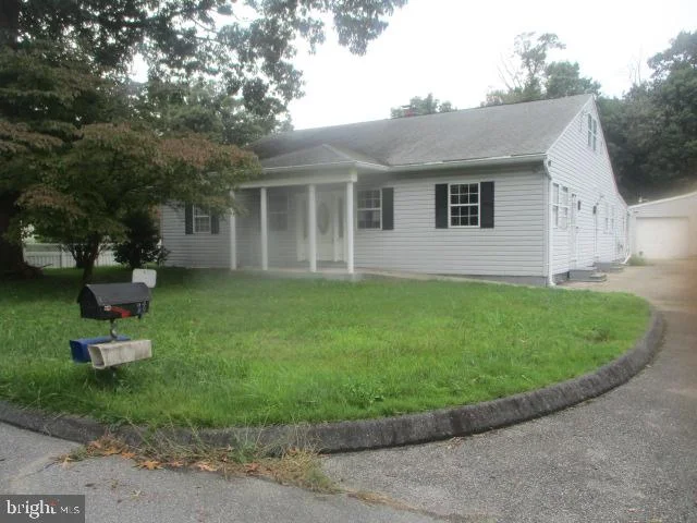 22 Luke Drive, Pasadena, MD, 21122