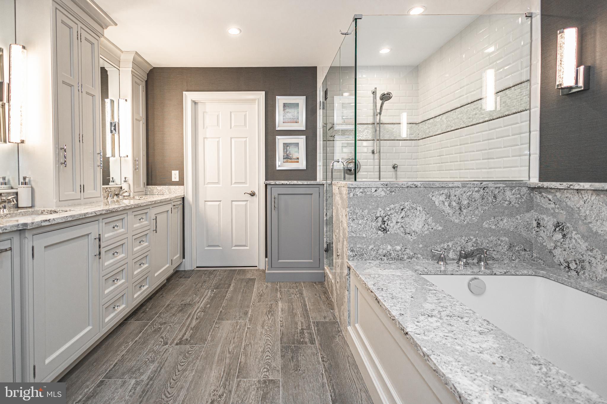 DELANCEY COURT - Residential