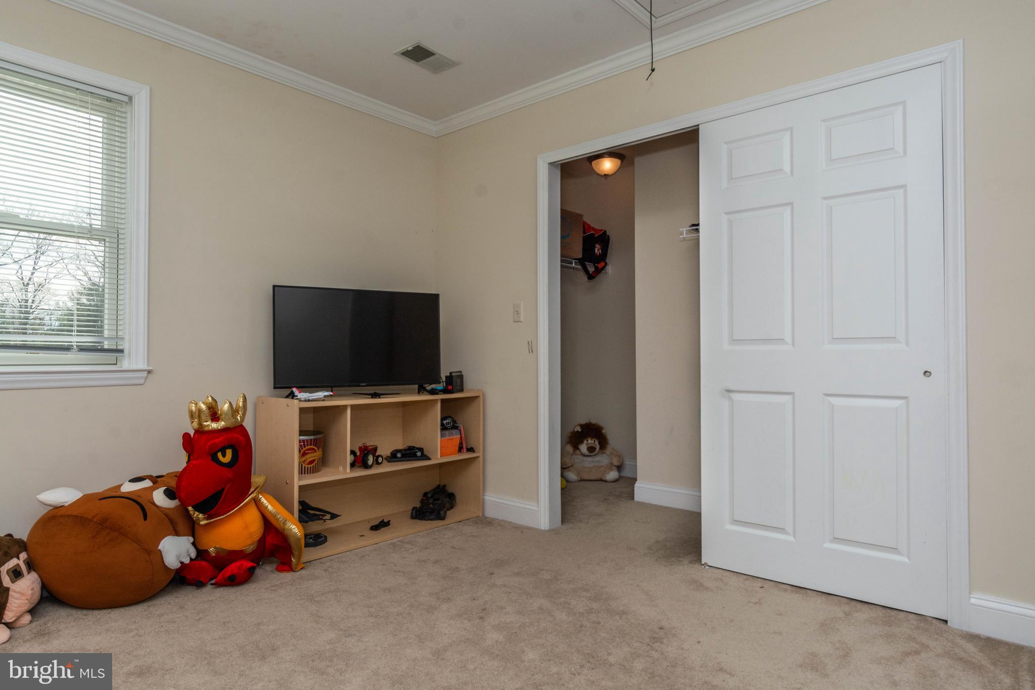 WILLOWDALE - Residential