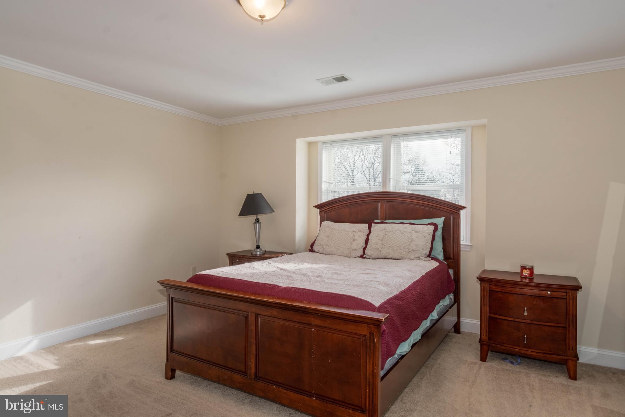 WILLOWDALE - Residential