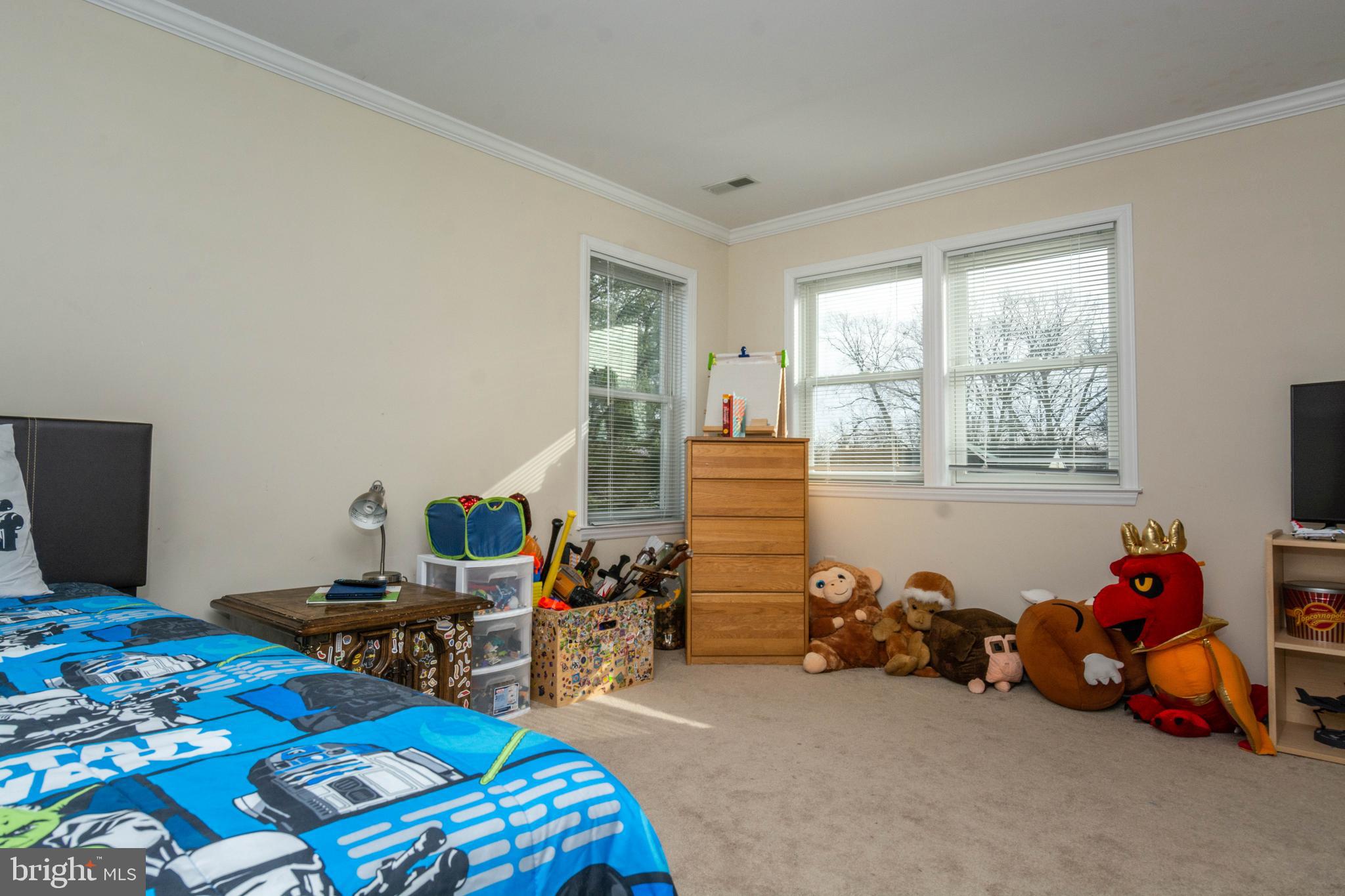 WILLOWDALE - Residential