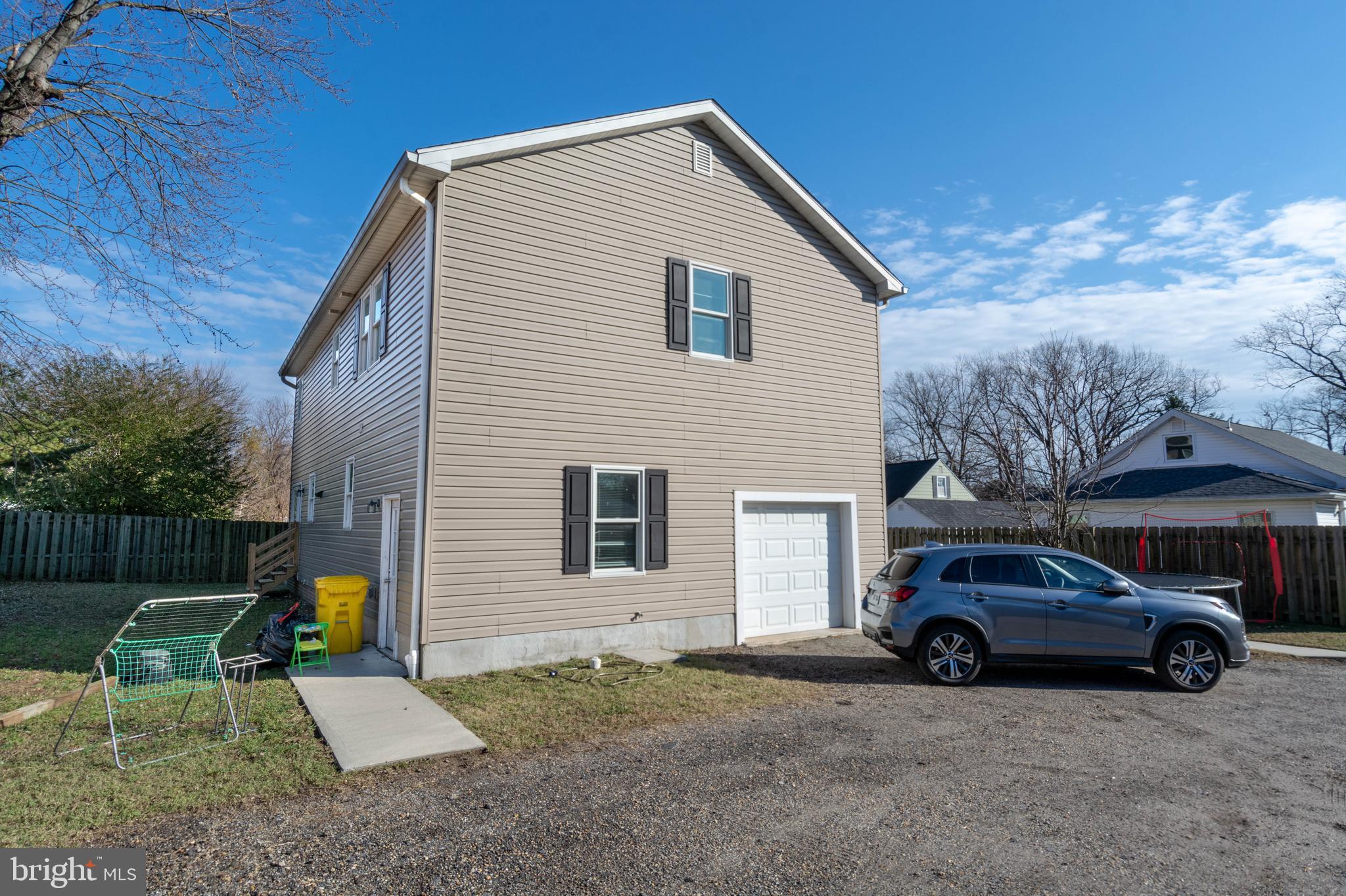 WILLOWDALE - Residential