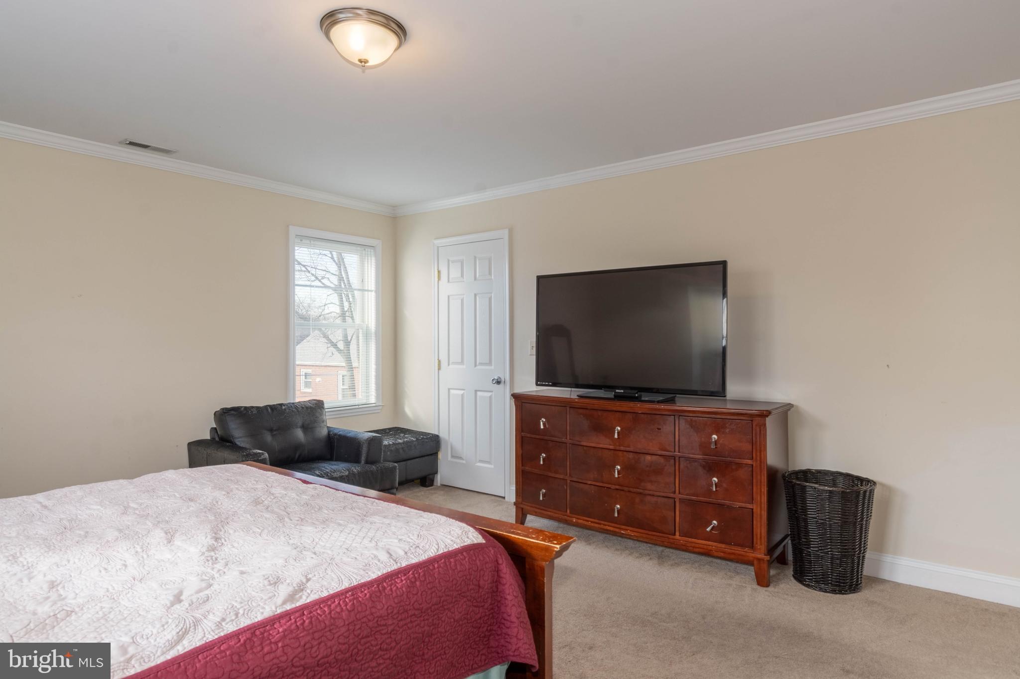 WILLOWDALE - Residential