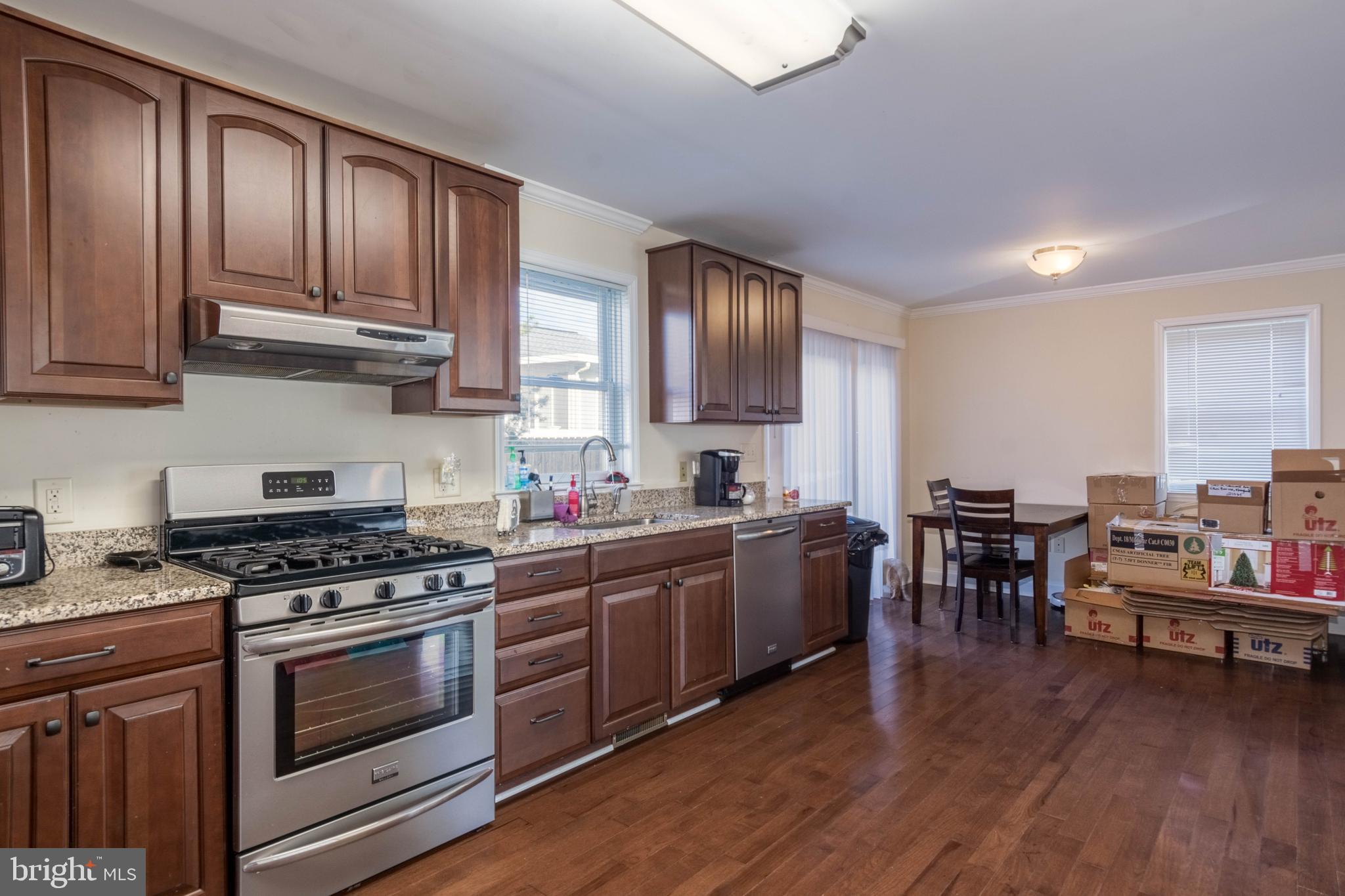 WILLOWDALE - Residential