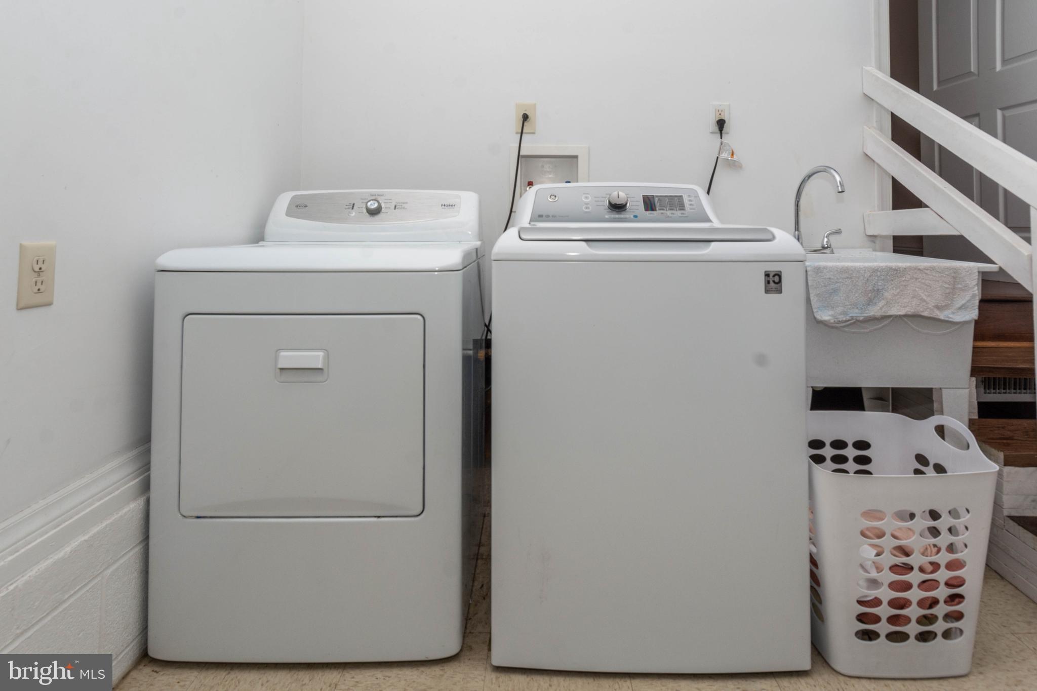 WILLOWDALE - Residential