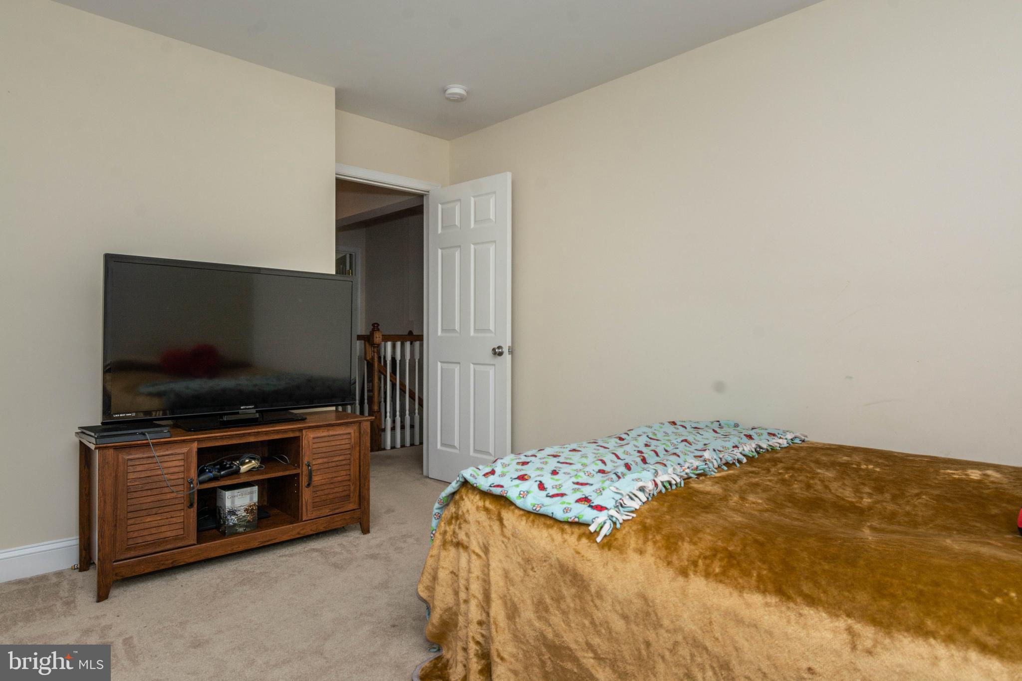 WILLOWDALE - Residential