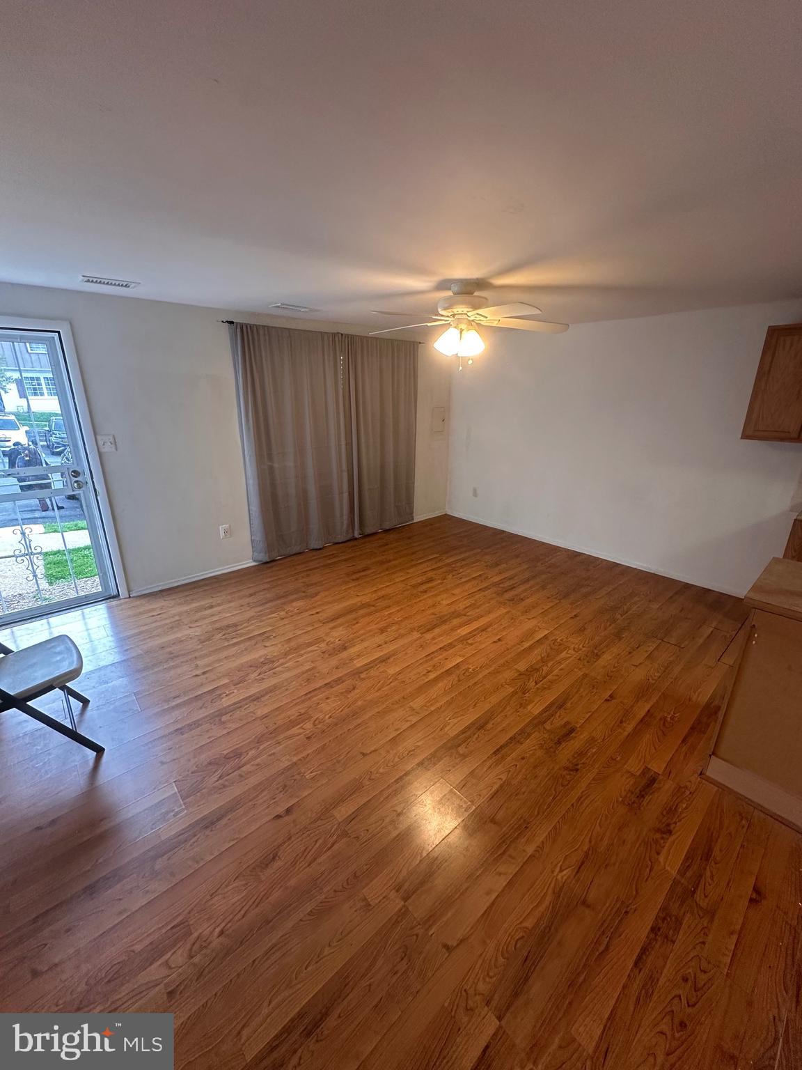 1849 VILLAGE GREEN DRIVE