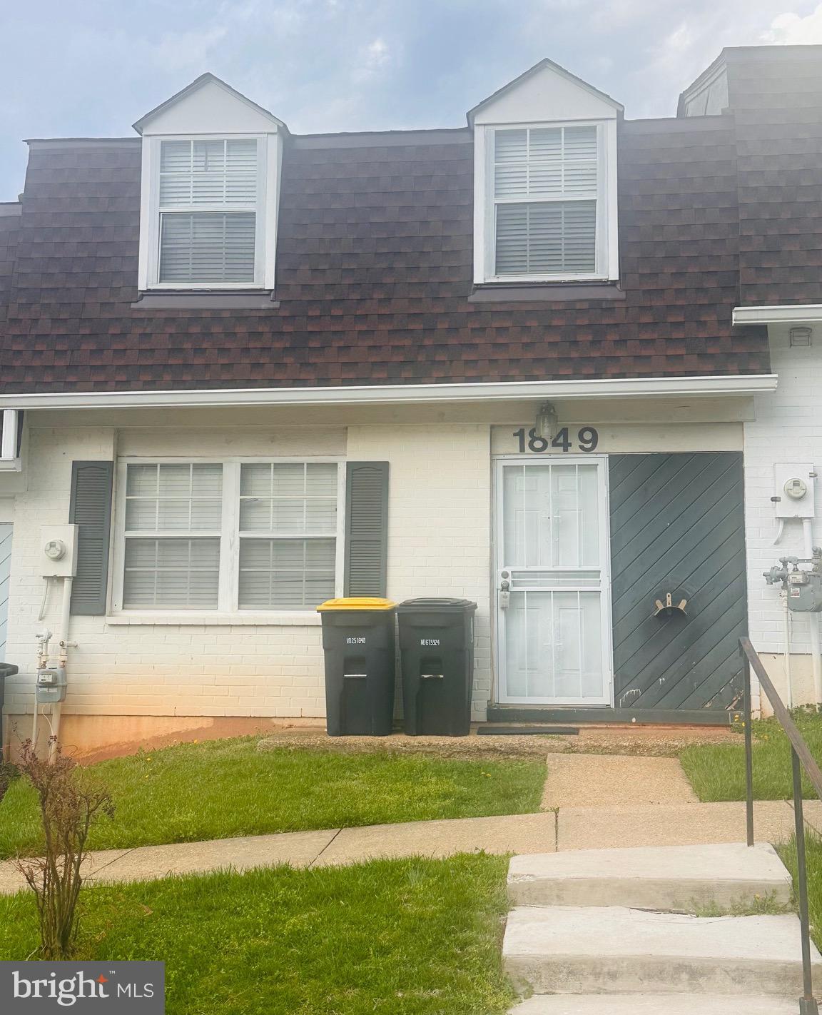 1849 VILLAGE GREEN DRIVE