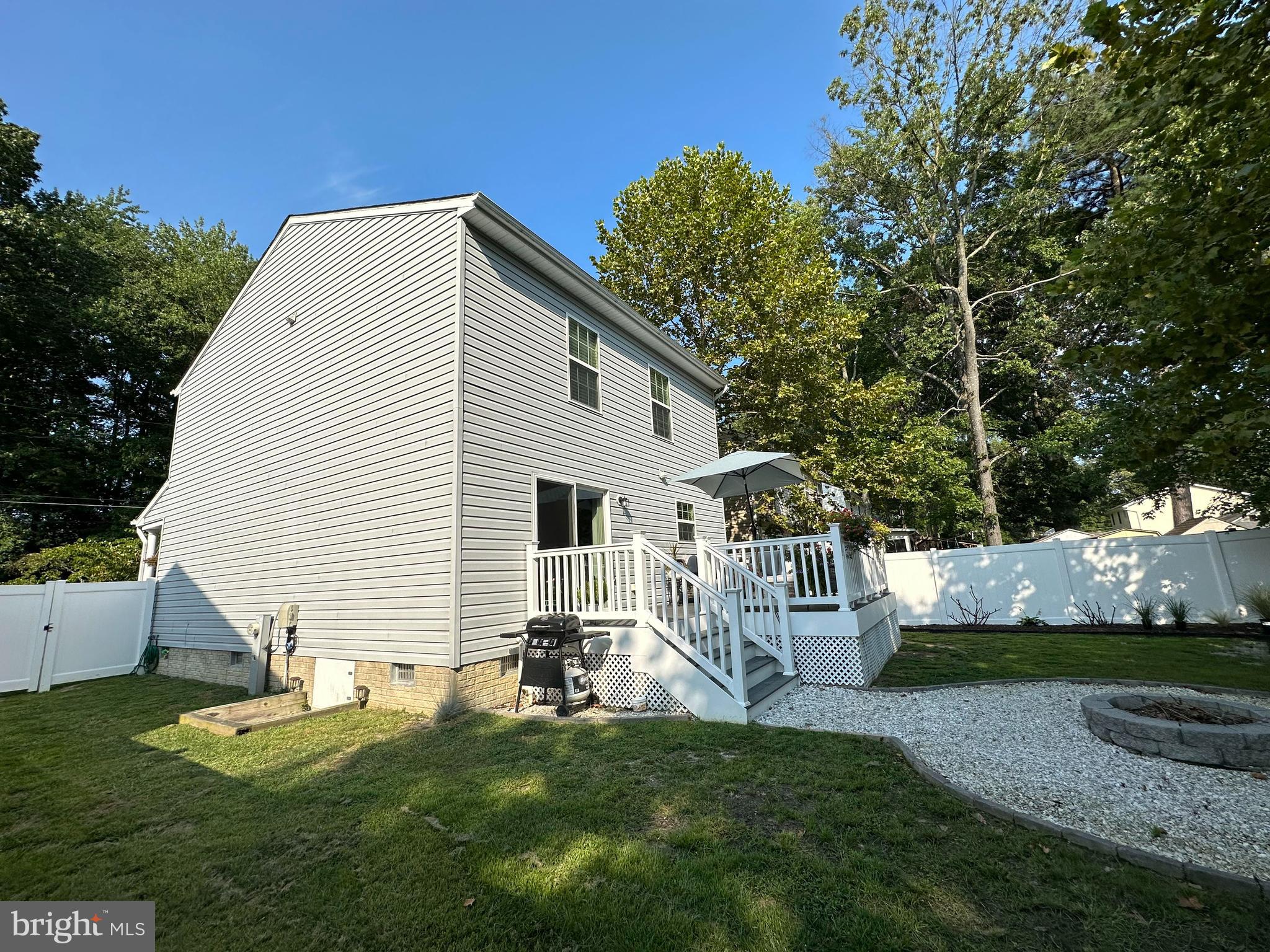 AVALON SHORES - Residential