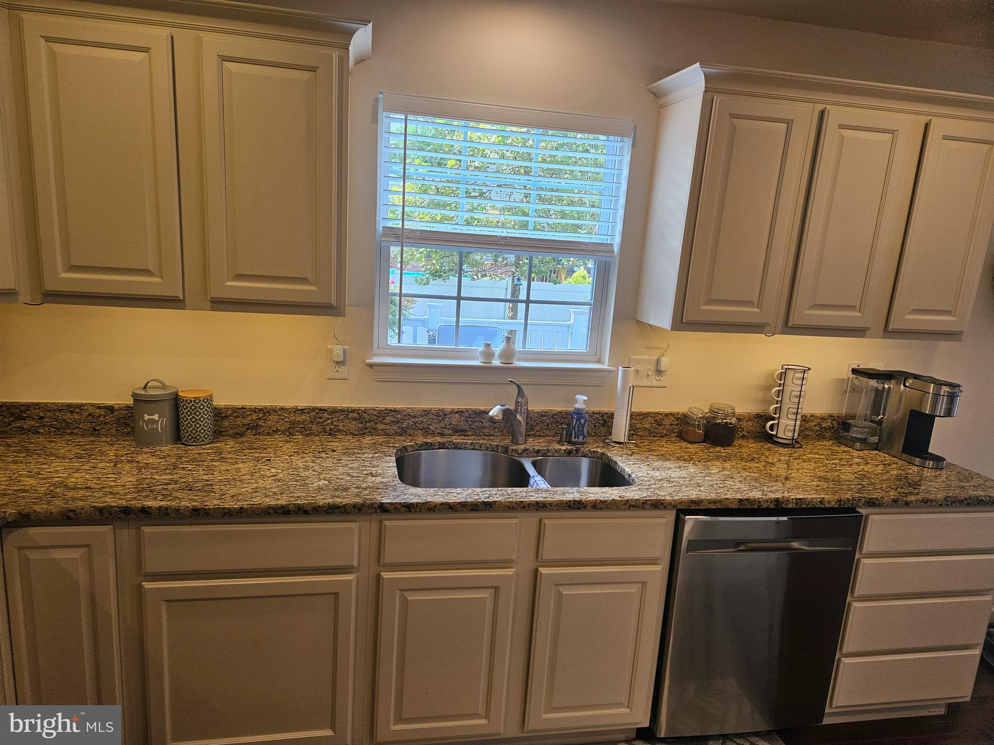 AVALON SHORES - Residential